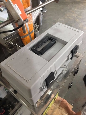 Нержавеющая сталь машины завалки 50ML саше шампуня управлением PLC
